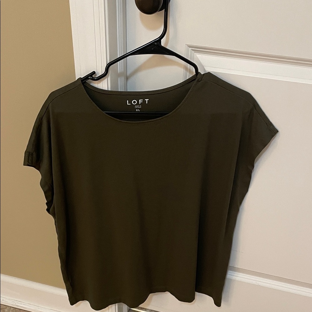 LOFT Women's Dark Olive Short Sleeve Tee